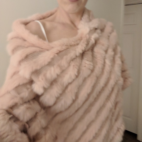 Wrap / shawl - Picture 3 of 4